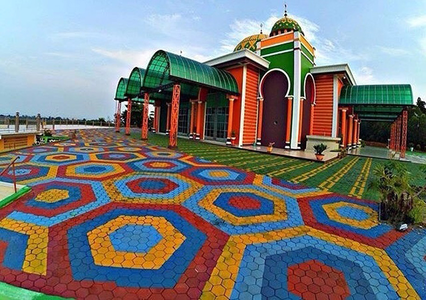 Masjid Baitul Makmur Tanjung Uban Masjid Baitul Makmur Tanjung Uban